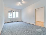 Pron�jem bytu 3+1 + hala + �atna + 2x koupelna (celkem 97 m²) na V�clavsk�m n�m�st�