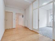 Pron�jem bytu 3+1 + hala + �atna + 2x koupelna (celkem 97 m²) na V�clavsk�m n�m�st�