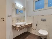 Pron�jem bytu 3+1 + hala + �atna + 2x koupelna (celkem 97 m²) na V�clavsk�m n�m�st�