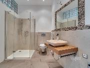 Pron�jem bytu 3+1 + hala + �atna + 2x koupelna (celkem 97 m²) na V�clavsk�m n�m�st�