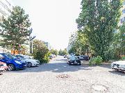 Pron�jem bytu 3+1 (77 m²) s lod�i� (6 m²) a parkem ve vnitrobloku � ul. P�ececht�lova, Praha 13