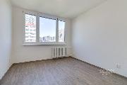 Pron�jem bytu 4+kk/L/komora, 65 m² + lod�ie 7 m², Praha 4 � Kr�, Hor��kova ulice.