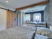 Pron�jem chalupy v srdci Krkono� � Svoboda nad �pou (380 m²)