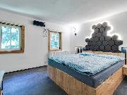 Pron�jem chalupy v srdci Krkono� � Svoboda nad �pou (380 m²)