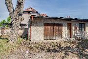 Pron�jem gar�� s pozemkem 450 m2, ul. Dob�ick�, Praha � Horn� Po�ernice.