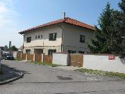 Pron�jem nebytov�ho prostoru - bytu,  20 m2, Praha 9 - Horn� Po�ernice.