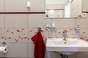 Pronjem zazen apartmn, Star Jin