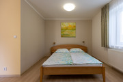 Pronjem zazen apartmn, Star Jin