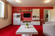 Pronjem zazen apartmn, Star Jin