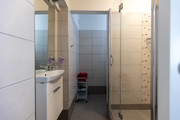 Pronjem zazen apartmn, Star Jin