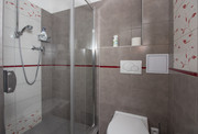 Pronjem zazen apartmn, Star Jin