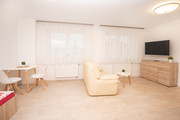 Pronjem zazen apartmn, Star Jin