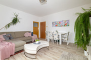 Pron�jem byt 3+1, Nov� Ji��n, Gregorova