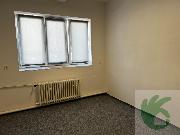 Pron�jem kancel��e 12m2, Pra�sk� ul. M�ln�k